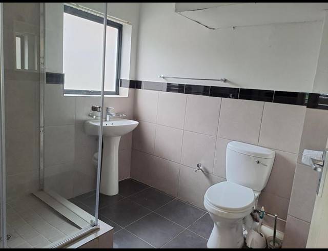 2 BEDROOM APARTMENT FOR SALE IN SYDENHAM